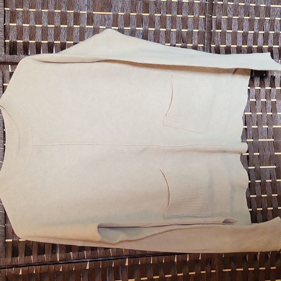 Tahari Cream Cashmere Sweater - Picture 1 of 6